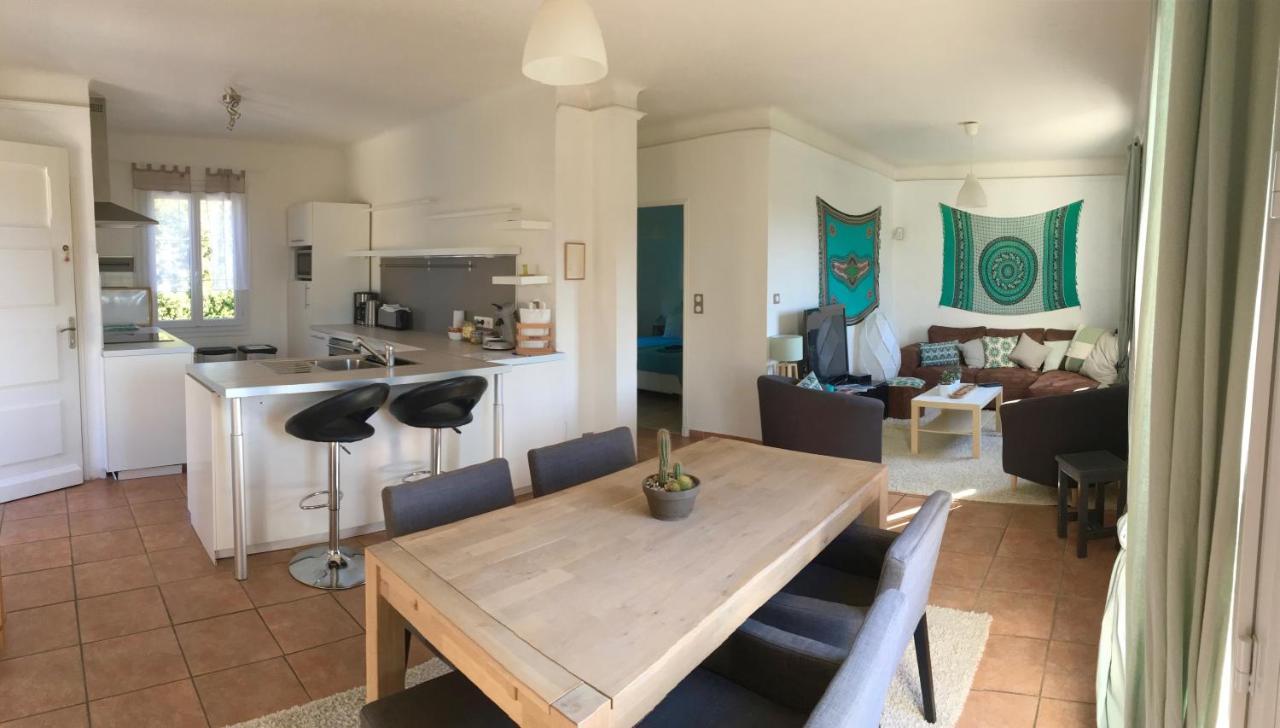 Bed,Kitchen And Swimming Pool Villa Esterel Saint-Raphael (Var) Exterior foto